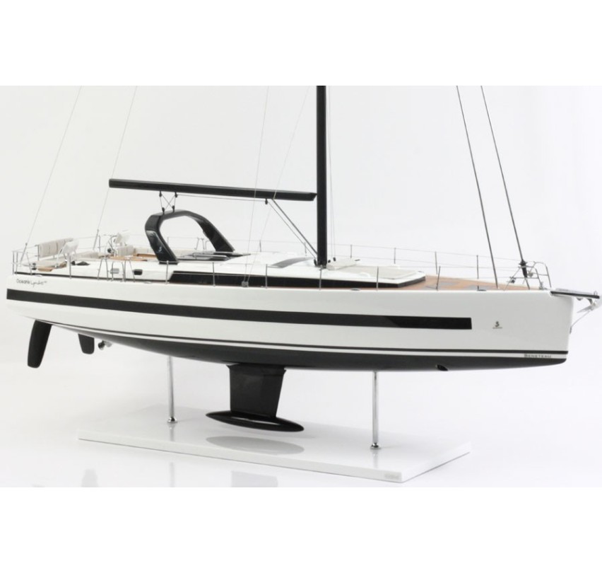 MODEL OCEANIS YACHT 62