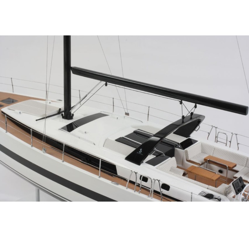 MODEL OCEANIS YACHT 62