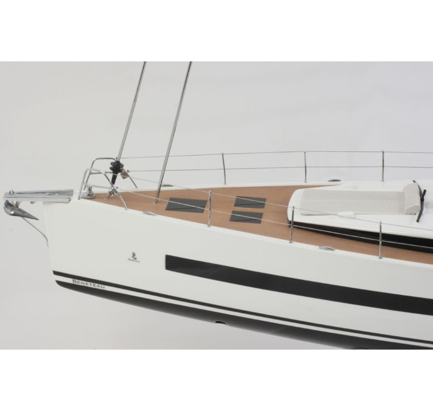MODEL OCEANIS YACHT 62