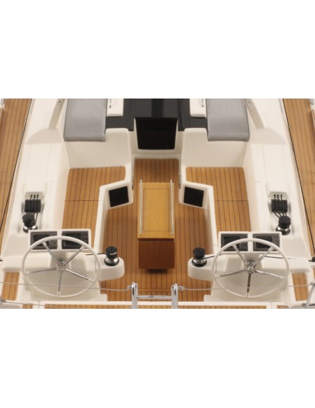 MAQUETTE OCEANIS 55