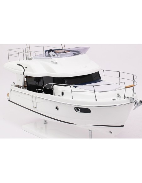 MAQUETTE SWIFT TRAWLER 35
