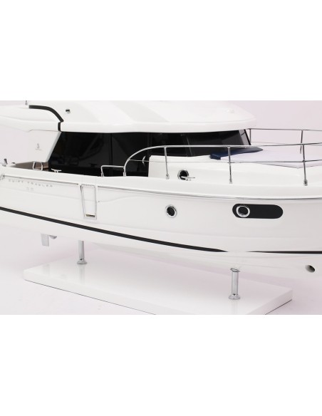 MAQUETTE SWIFT TRAWLER 35