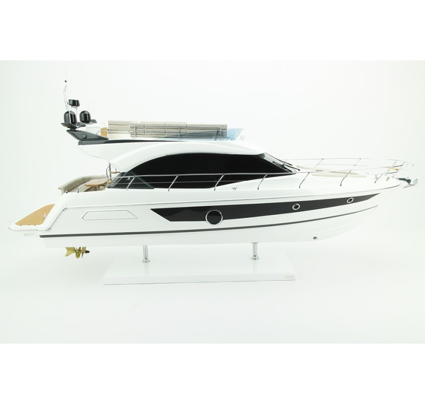 MAQUETTE MONTE CARLO 52