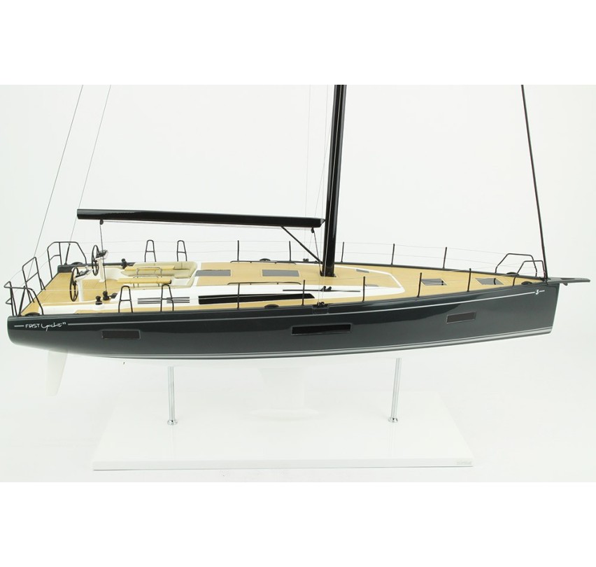 MAQUETTE FIRST YACHT 53