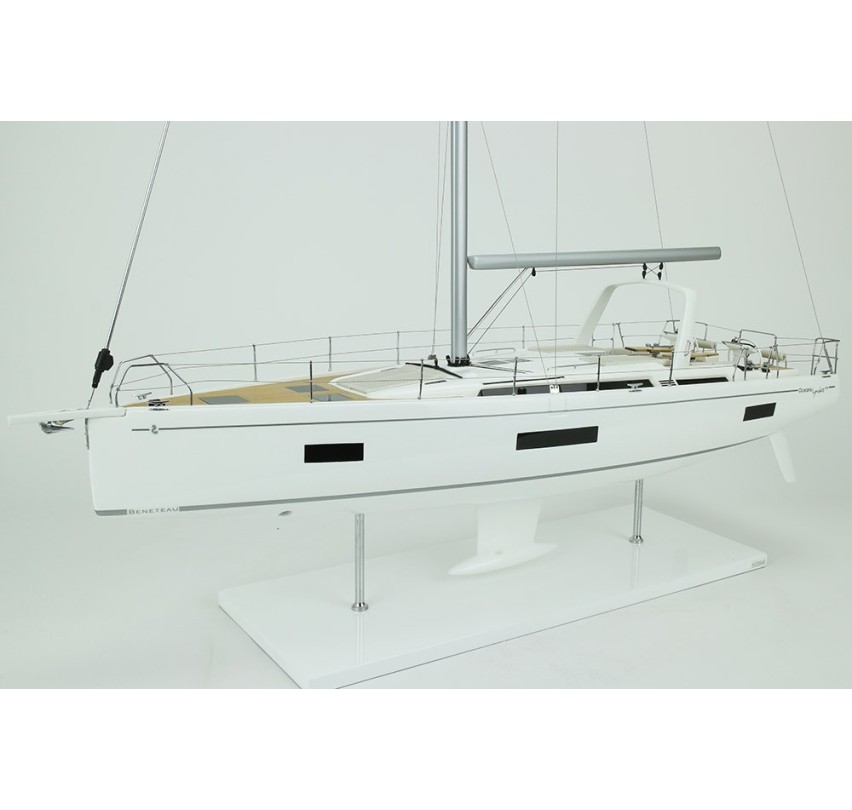 MODEL OCEANIS YACHT 54