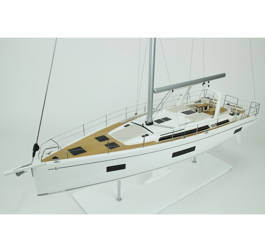 MODEL OCEANIS YACHT 54