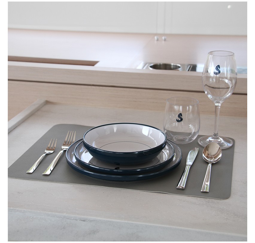 SERVICE DE TABLE - 51 PIECES