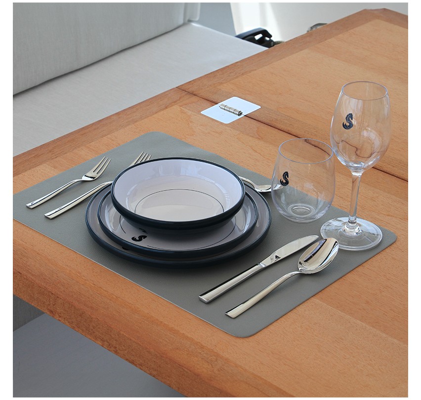 SERVICE DE TABLE - 51 PIECES