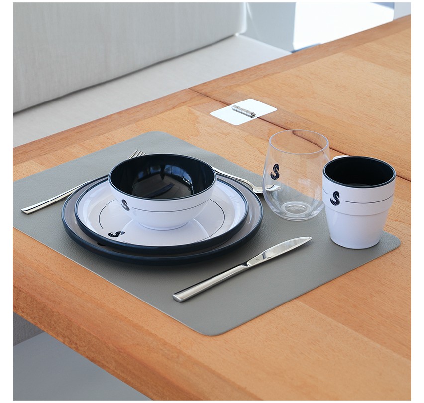 SERVICE DE TABLE - 51 PIECES