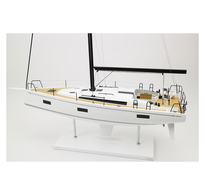 MODEL FIRST 44