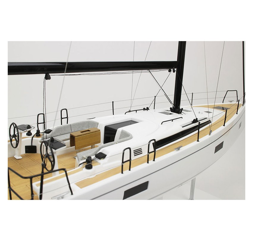 MODEL FIRST 44