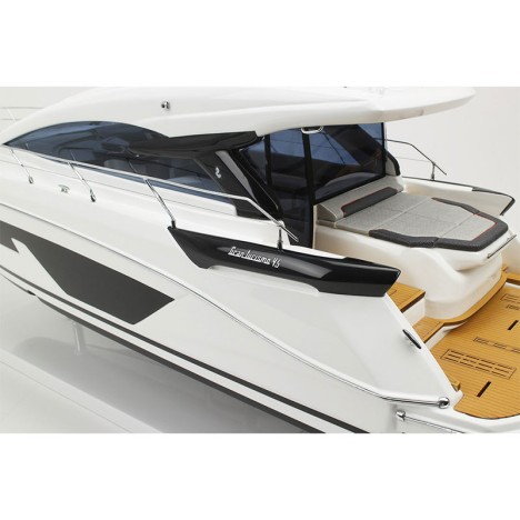 MODEL GRAN TURISMO 45 2