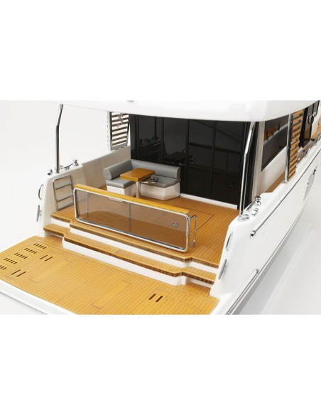 MAQUETTE SWIFT TRAWLER 54