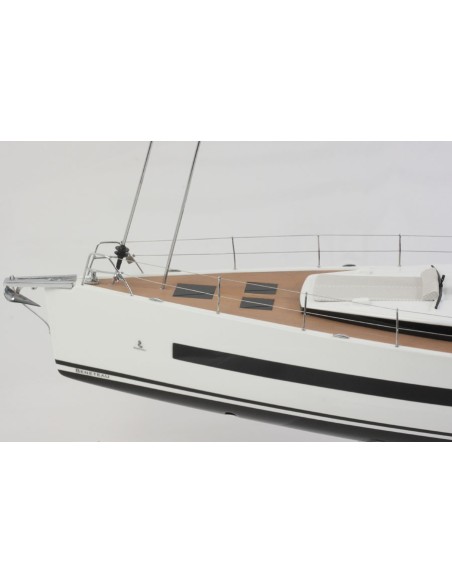MAQUETTE OCEANIS YACHT 62