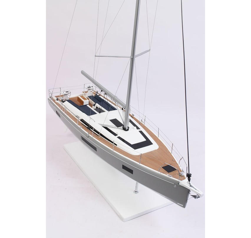 MAQUETTE OCEANIS 51.1