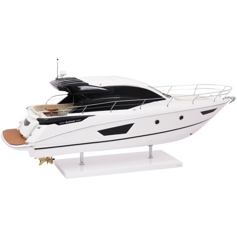 MODEL GRAN TURISMO 50