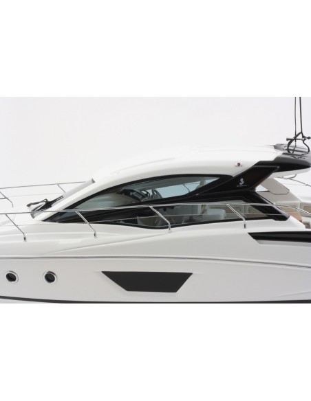 MODEL GRAN TURISMO 40