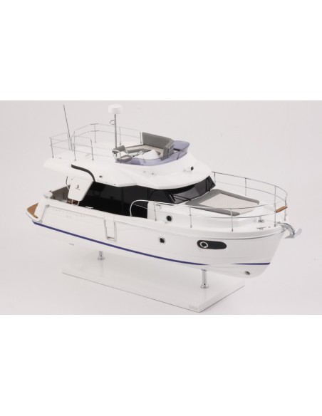 MODEL SWIFT TRAWLER 30