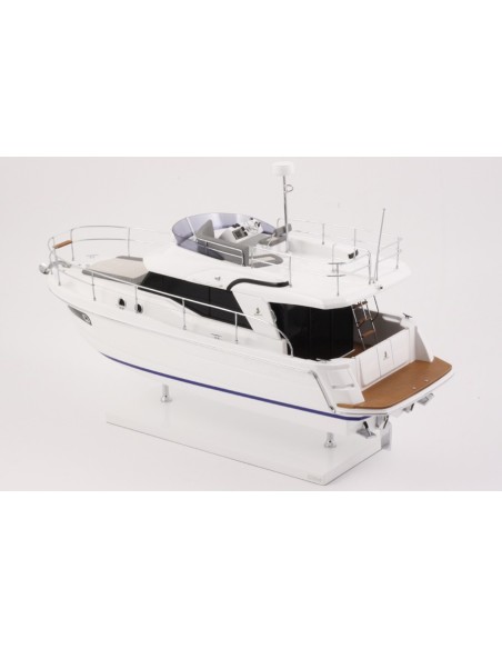 MODEL SWIFT TRAWLER 30