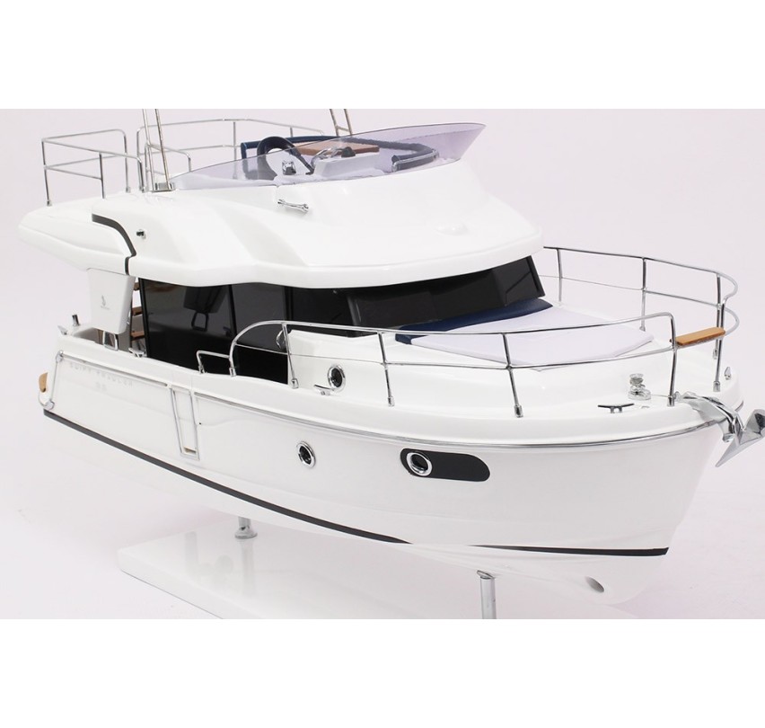 MAQUETTE SWIFT TRAWLER 35