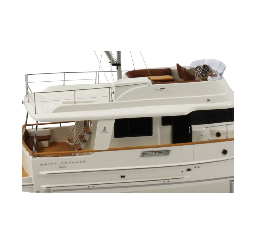 MAQUETTE SWIFT TRAWLER 44