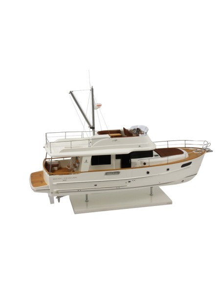 MAQUETTE SWIFT TRAWLER 44