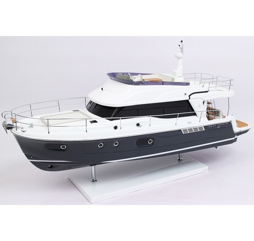 MAQUETTE SWIFT TRAWLER 47