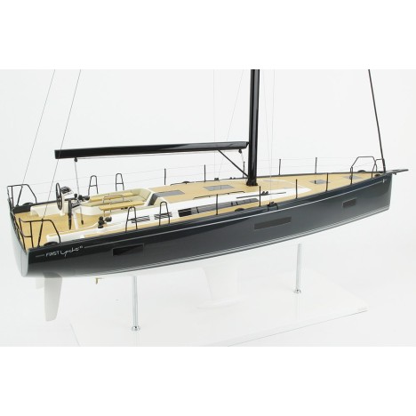 MAQUETTE FIRST YACHT 53 2