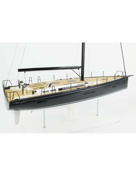 MAQUETTE FIRST YACHT 53