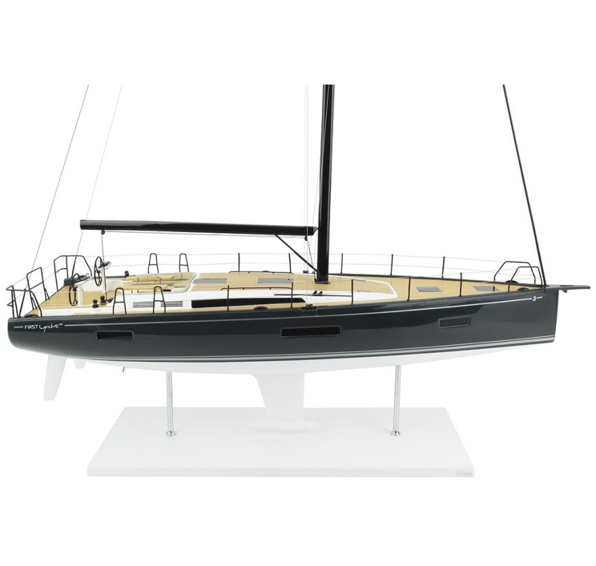 MAQUETTE FIRST YACHT 53