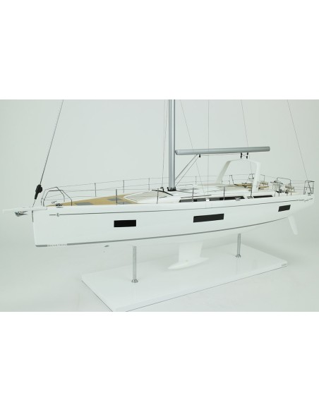 MODEL OCEANIS YACHT 54