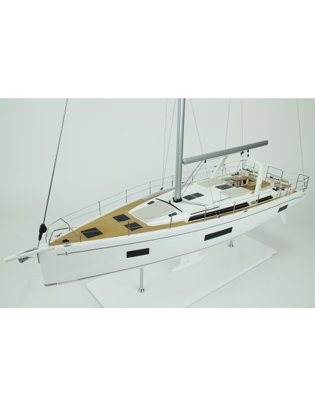 MODEL OCEANIS YACHT 54