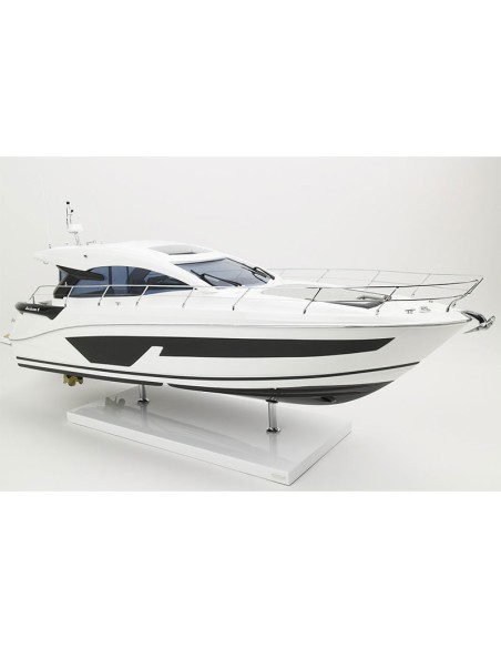 MODEL GRAN TURISMO 45