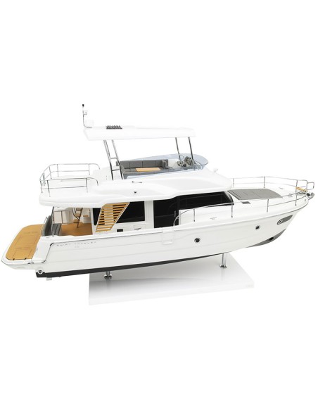 MODEL SWIFT TRAWLER 48