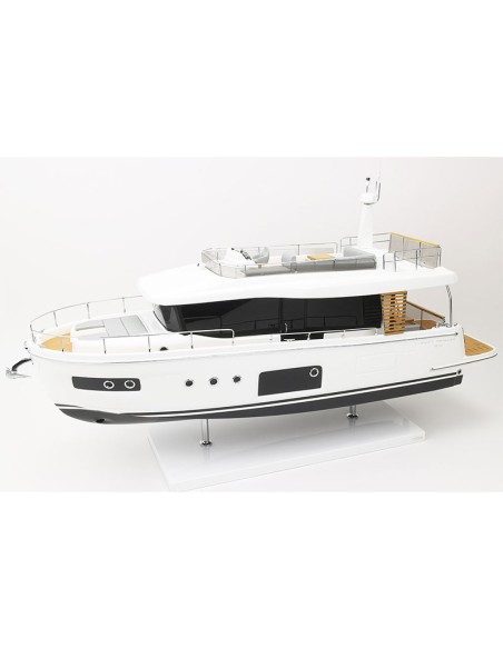 MAQUETTE SWIFT TRAWLER 54